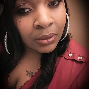 Meet your Posher, Katrina